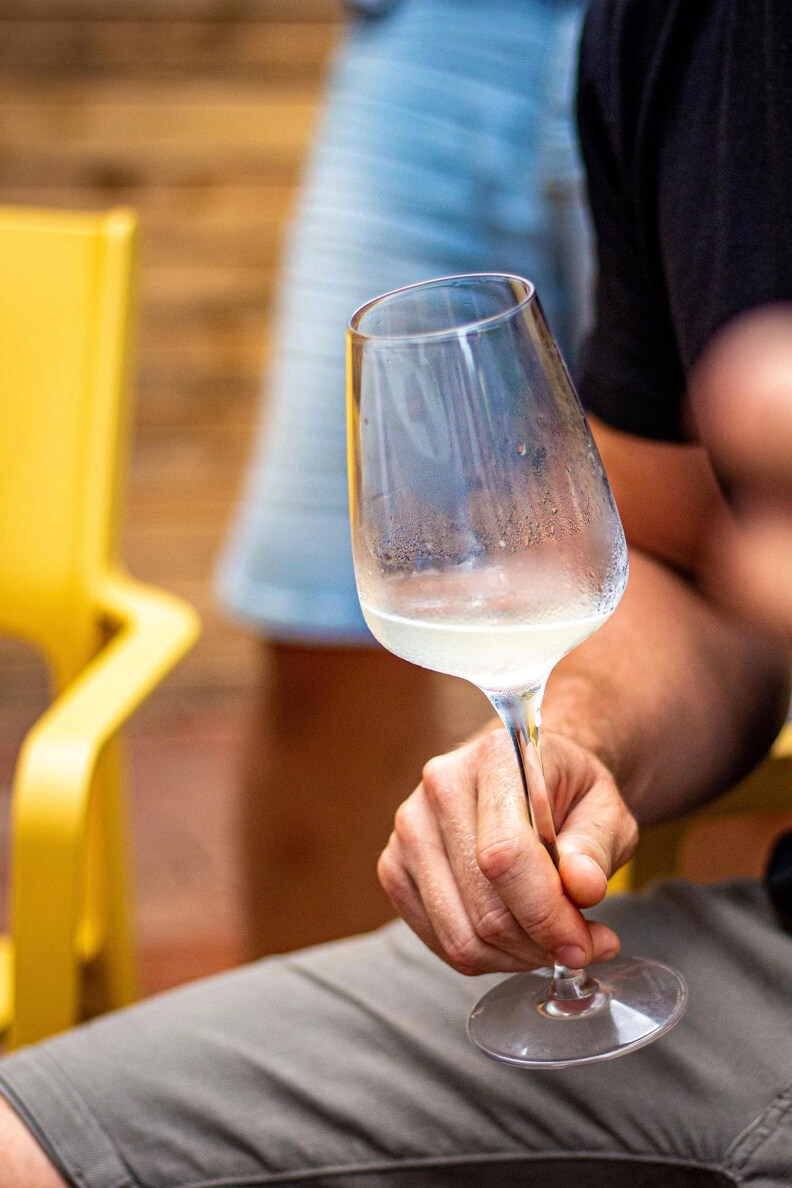 Prosseco nebo vínko Coffein kavárna Mostkovice